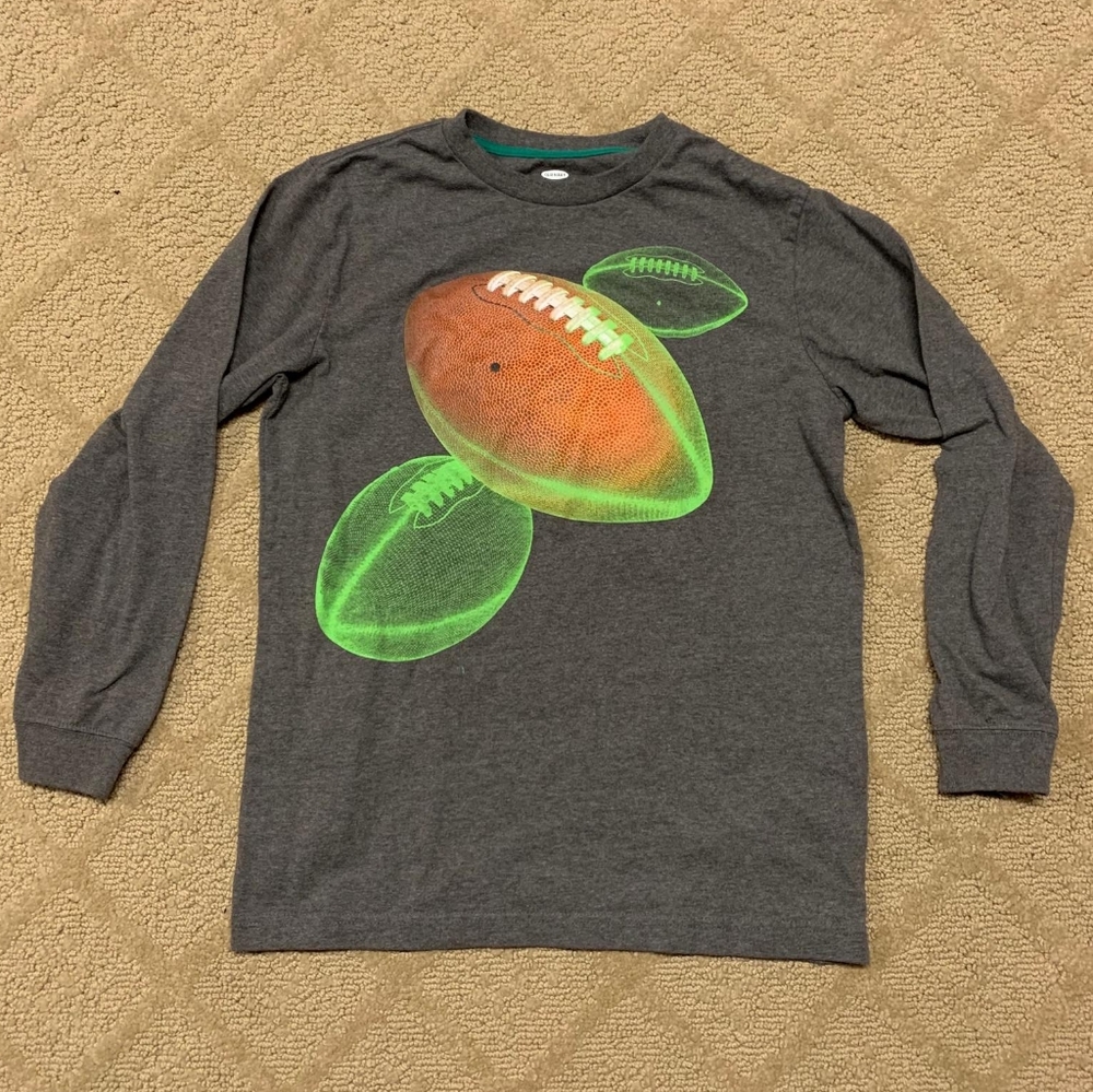 4/$20 Old Navy Graphic Boys Longsleeve